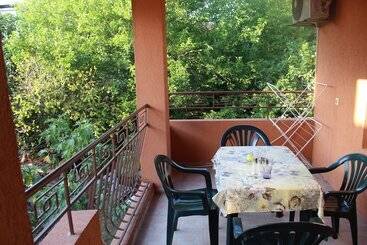 پانسیون Dream House