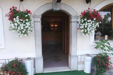 پانسیون Guest House Kveder