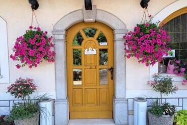 پانسیون Guest House Kveder