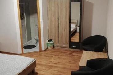 پانسیون Guest House Kveder
