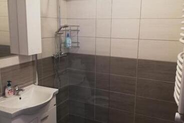 پانسیون Guest House Kveder