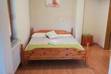 پانسیون Guest House Kveder