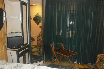 پانسیون Kitech Guest House