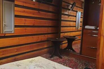 پانسیون Kitech Guest House