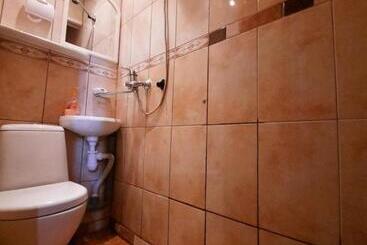 پانسیون Kitech Guest House