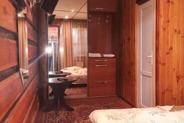 پانسیون Kitech Guest House