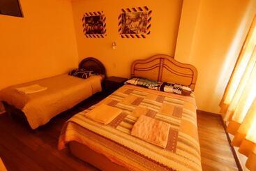 هاستل Hostal Las Balsas