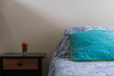Apart Hotel Colors
