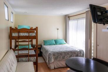 Apart Hotel Colors
