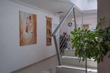Apart Hotel Colors
