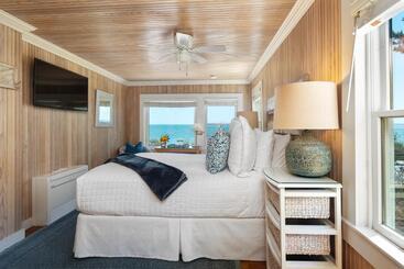 Bed and Breakfast Inn On The Sound