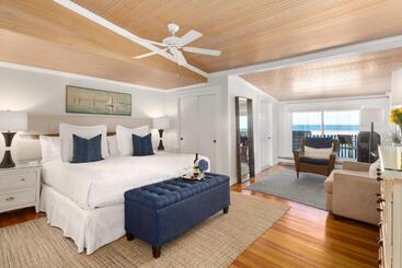Bed and Breakfast Inn On The Sound