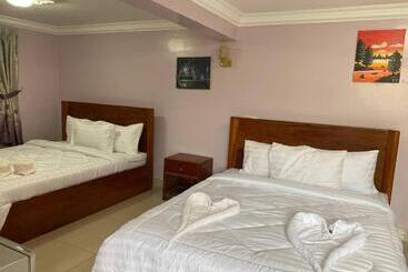 پانسیون Avocado Guesthouse