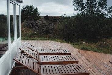 پانسیون Dimmuborgir Guesthouse