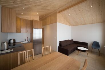 پانسیون Dimmuborgir Guesthouse