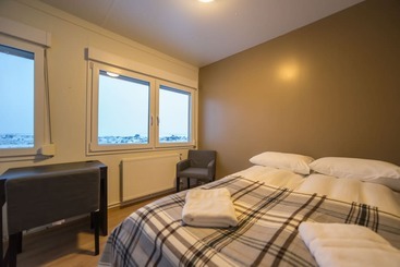 پانسیون Dimmuborgir Guesthouse
