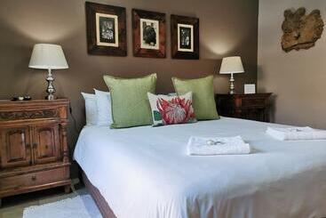 پانسیون Excellent Guest House