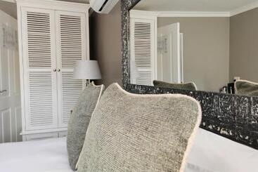 پانسیون Excellent Guest House
