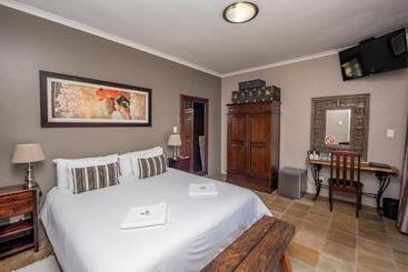 پانسیون Excellent Guest House