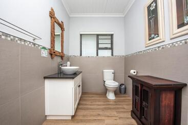 پانسیون Excellent Guest House