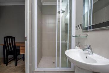 پانسیون Excellent Guest House