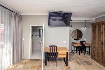 پانسیون Excellent Guest House