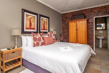 پانسیون Excellent Guest House