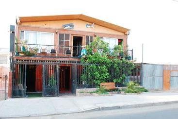 پانسیون Hostal Inthalassa Caldera