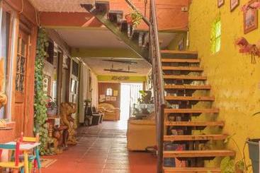 پانسیون Hostal Inthalassa Caldera