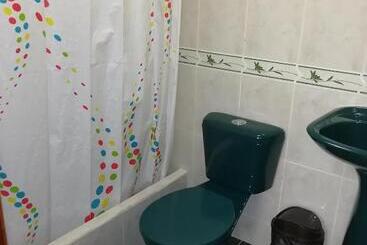 پانسیون Hostal Los Lirios