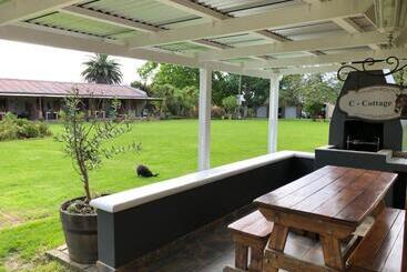 پانسیون Lentelus Guesthouse