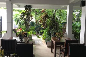 پانسیون Unawatuna Beach Bungalow