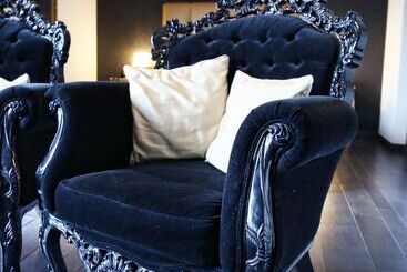هتل V E R O N E   Rooms & Suites   Liège   Rocourt