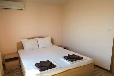 Moreto Seaside Apart