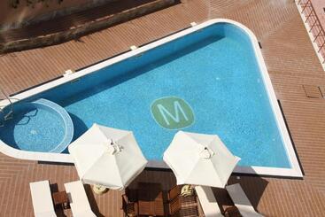 Moreto Seaside Apart