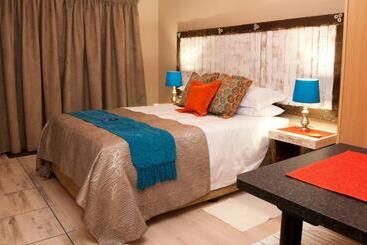 Country Park Guest House   Muldersdrift - Muldersdrift
