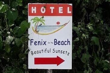 پانسیون Fenix Hotel On The Beach