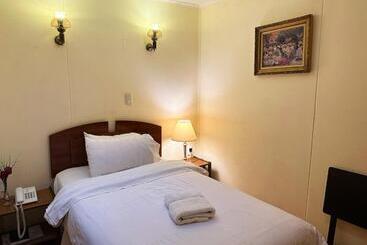 پانسیون Hostal Cordillera