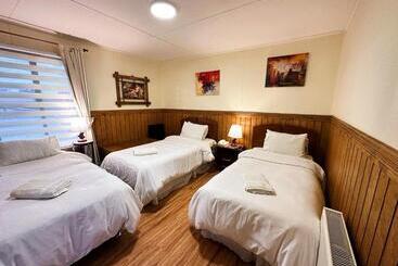 پانسیون Hostal Cordillera