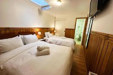 پانسیون Hostal Cordillera