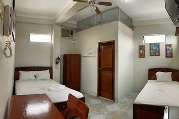 پانسیون Hostal Ventura Isabel