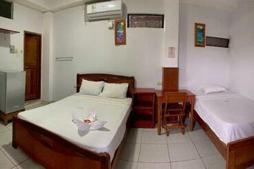 پانسیون Hostal Ventura Isabel