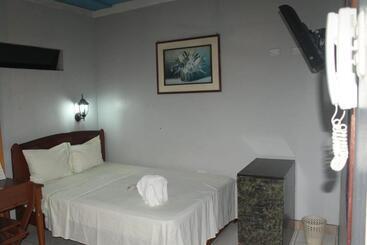 پانسیون Hostal Ventura Isabel
