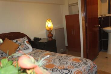 پانسیون Hostal Ventura Isabel