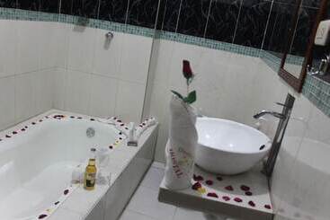 پانسیون Hostal Ventura Isabel