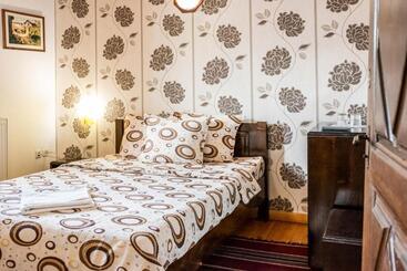 پانسیون Kazasovata Guest House