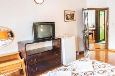 پانسیون Kazasovata Guest House