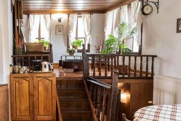 پانسیون Kazasovata Guest House