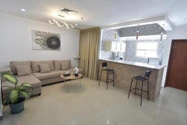 Noble Rose Apartment