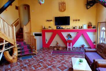 پانسیون Casa Neagu
